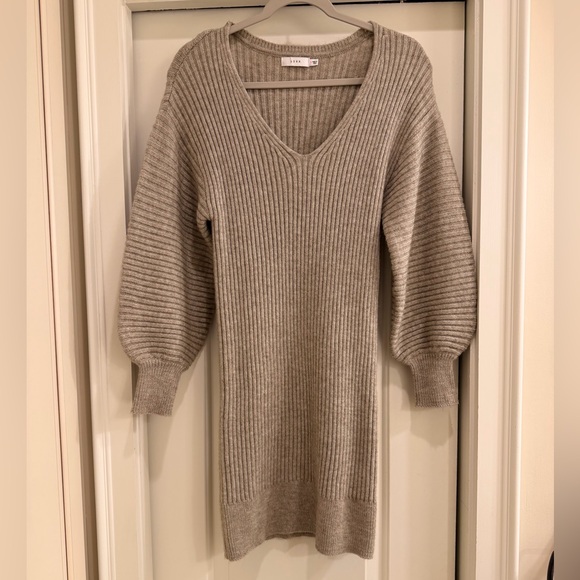 Lush Dresses & Skirts - Lush Ballon Sleeve Sweater Dress